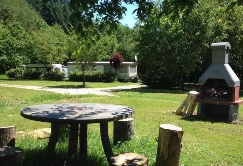 Hotelli Camping De Lagraulière