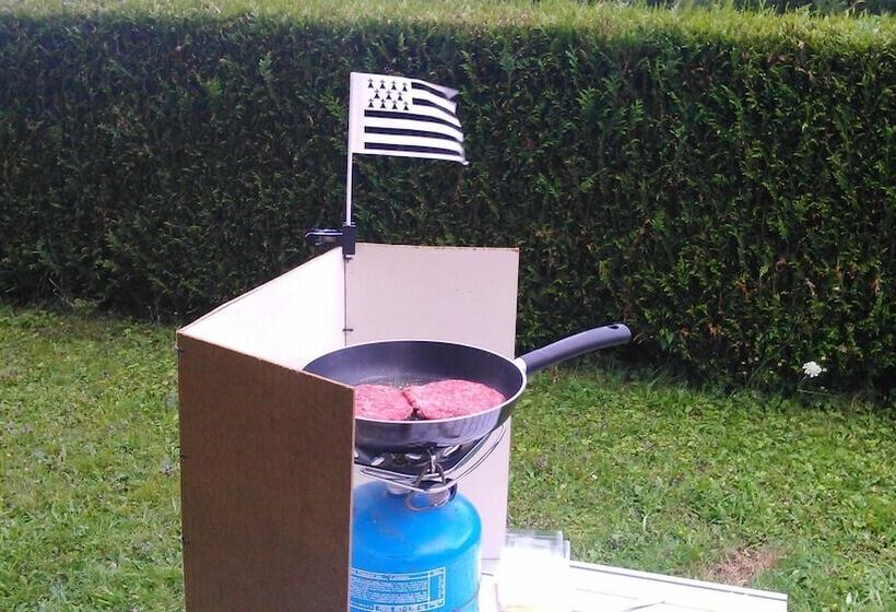 Отель Camping De Lagraulière