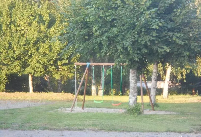 Hotelli Camping De Lagraulière