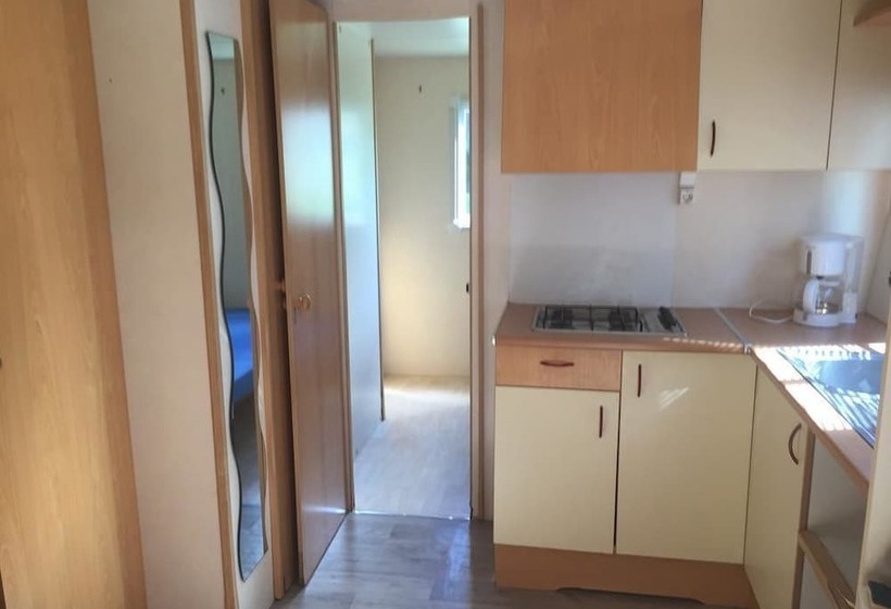 Отель Camping De Lagraulière