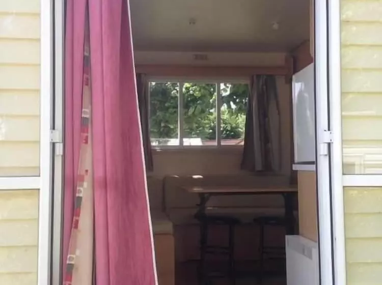 Hotelli Camping De Lagraulière