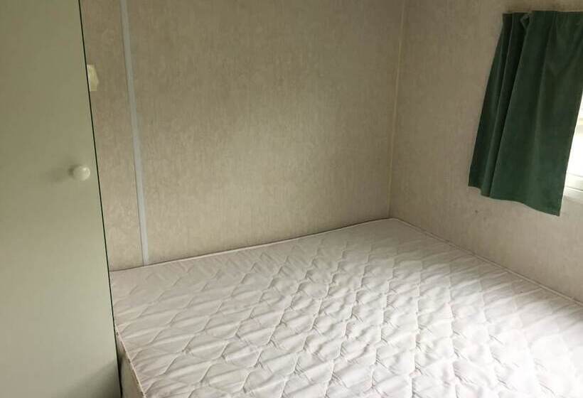 Отель Camping De Lagraulière