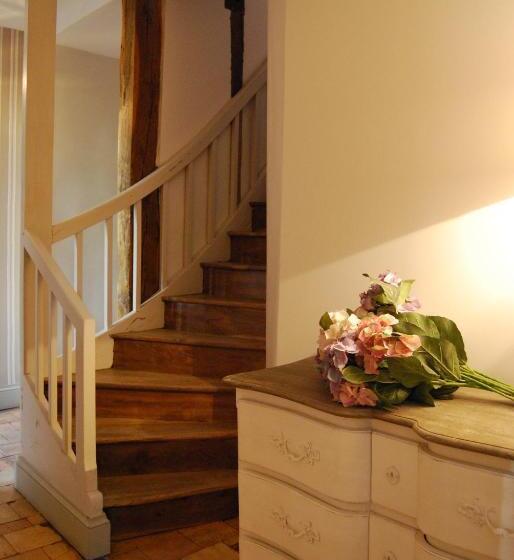 Отель Chateau Des Arpentis