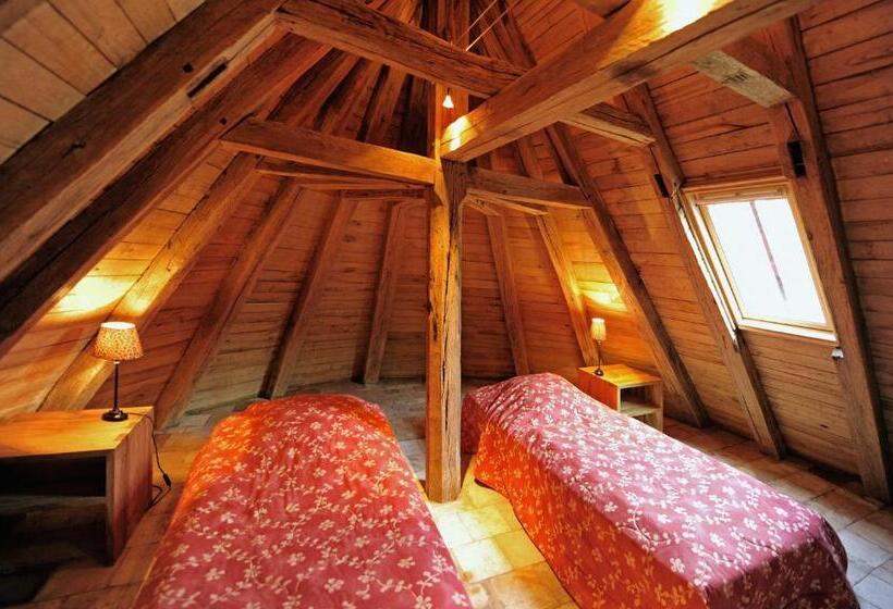 Отель Chateau Des Arpentis