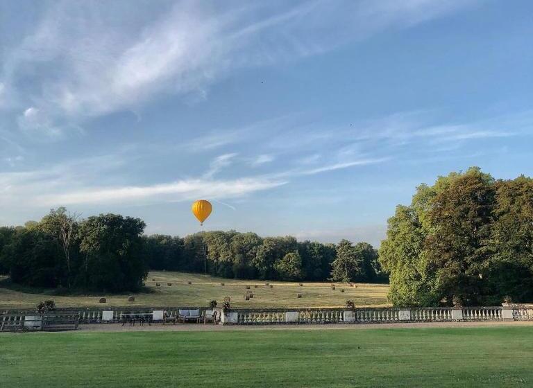 Отель Chateau Des Arpentis