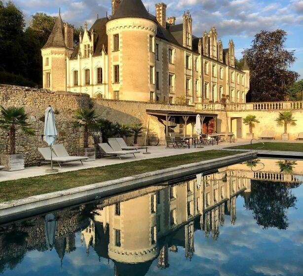 Отель Chateau Des Arpentis