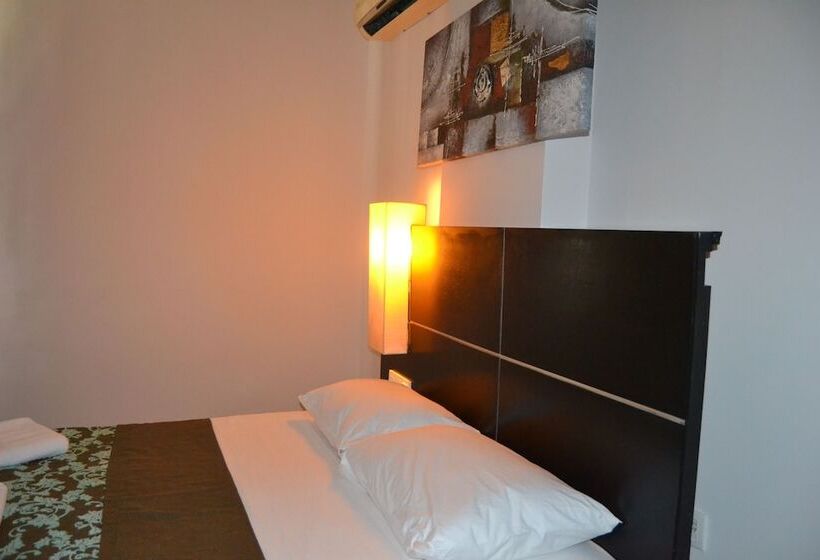 בית מלון כפרי Grand Krone