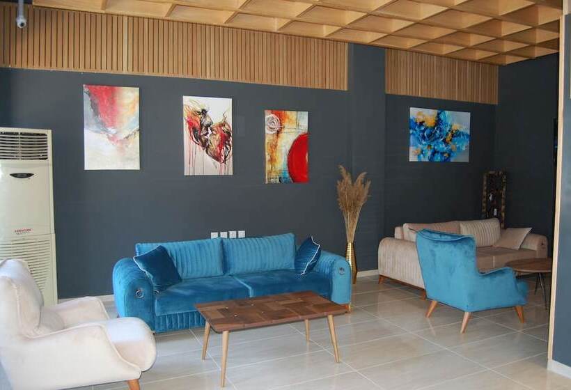 בית מלון כפרי Grand Krone