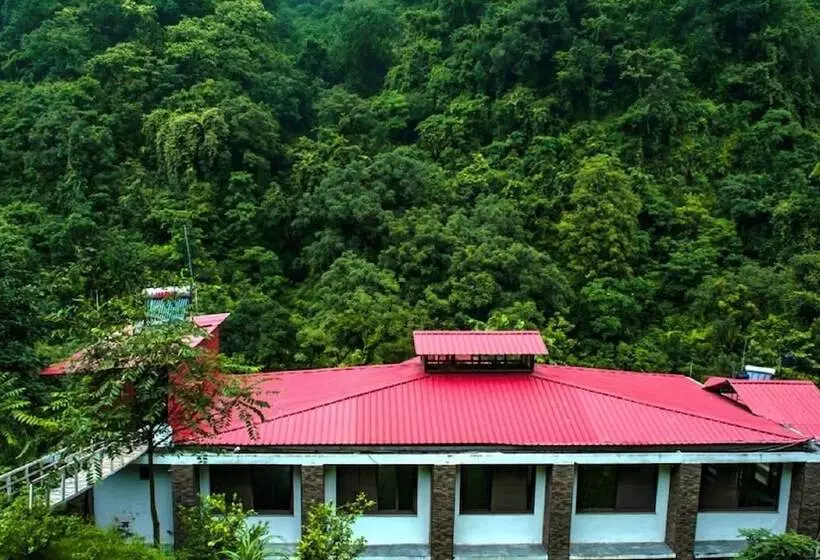 Hotelli Haut Monde Hill Stream Resort And Spa