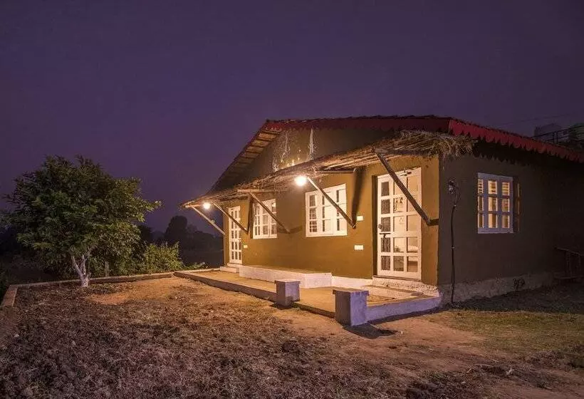 Hotelli Wow Stayz2 Pachmarhi Foothill Cottages