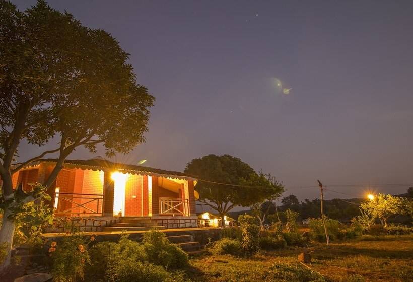 Hotel Wow Stayz2 Pachmarhi Foothill Cottages