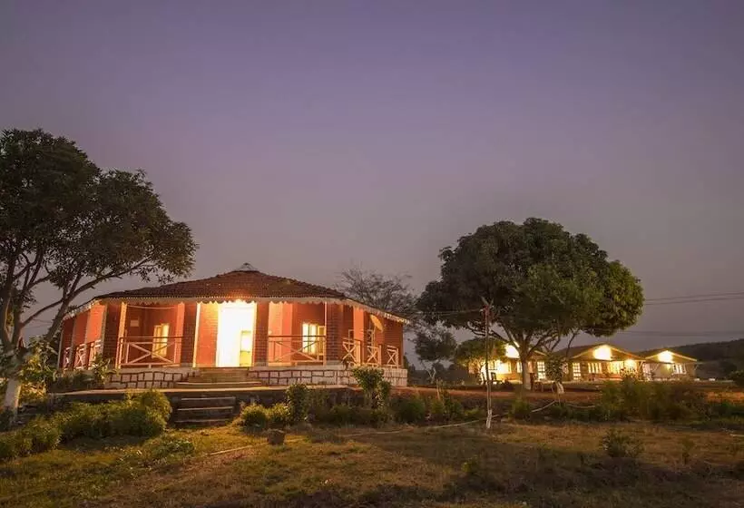 Hotelli Wow Stayz2 Pachmarhi Foothill Cottages