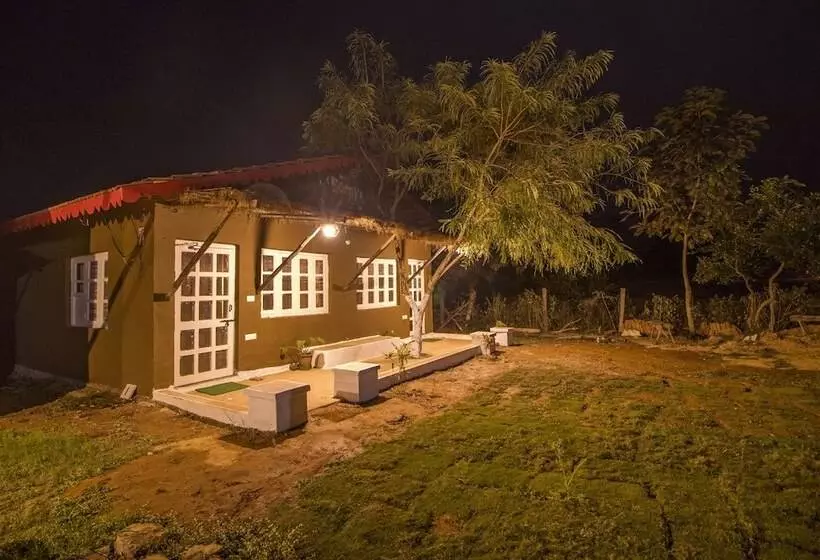 Hotelli Wow Stayz2 Pachmarhi Foothill Cottages