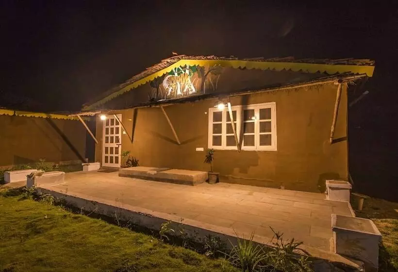 Hotelli Wow Stayz2 Pachmarhi Foothill Cottages