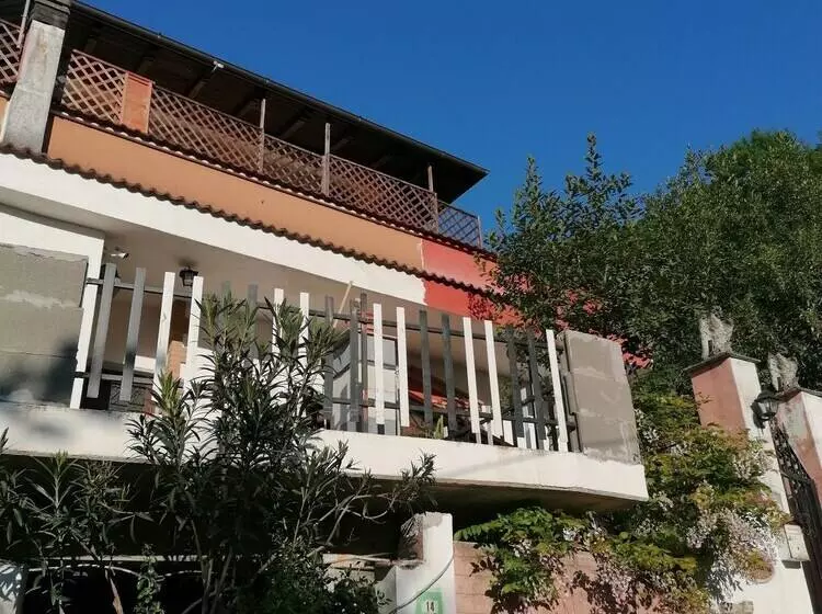 ペンション B&b Fabra Casa Mia E Non Solo