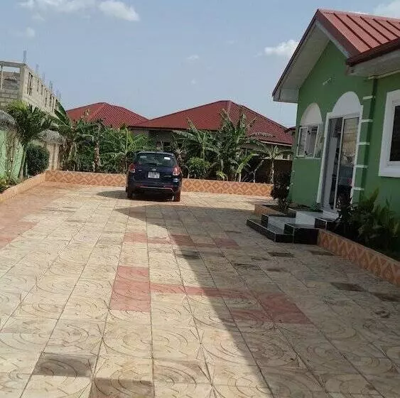 Majatalo Mac P Guesthouse