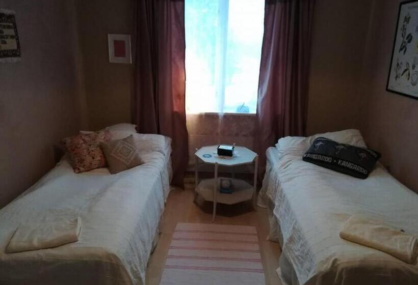 ペンション Vekhyttegården