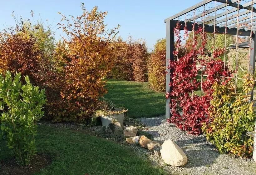 Aamiaismajoitus (B&B) Chambres D'hôtes Les 3 Vallées