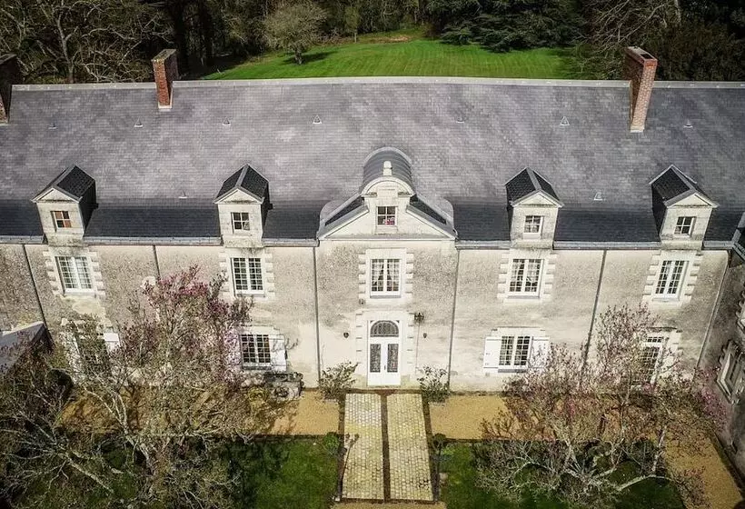 Aamiaismajoitus (B&B) Château De La Grand'cour