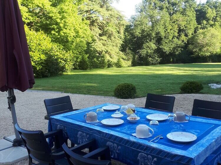 צימר Château De La Grand'cour