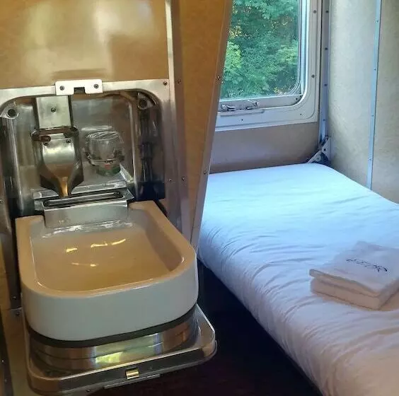 Aamiaismajoitus (B&B) Restaurant Train Des Reves