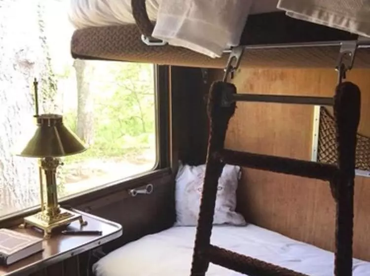 Aamiaismajoitus (B&B) Restaurant Train Des Reves