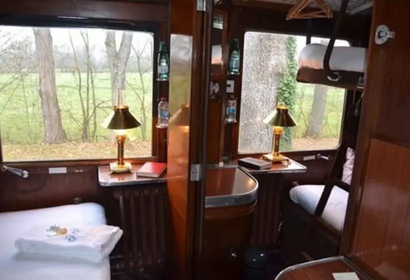 Aamiaismajoitus (B&B) Restaurant Train Des Reves