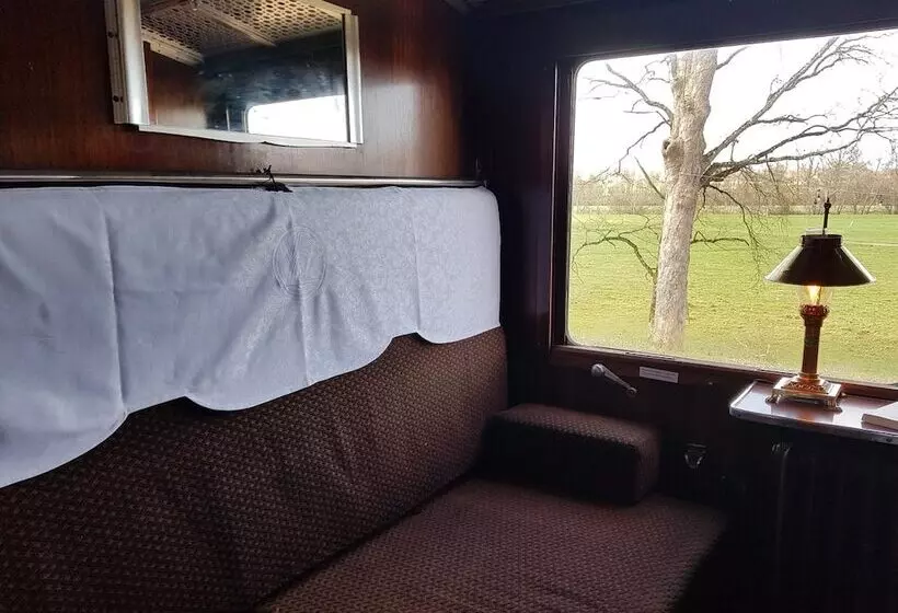 Aamiaismajoitus (B&B) Restaurant Train Des Reves