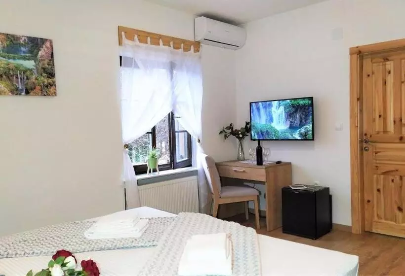 Aamiaismajoitus (B&B) Plitvice Streaming