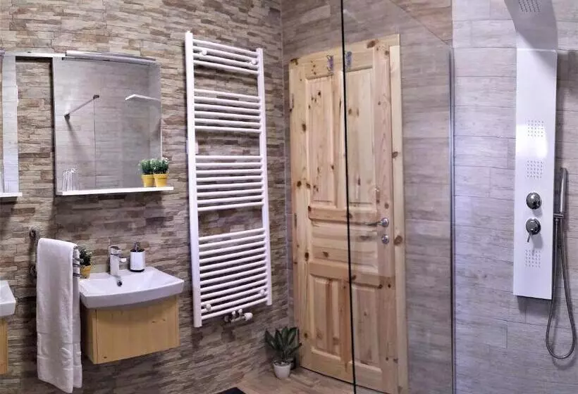 Aamiaismajoitus (B&B) Plitvice Streaming