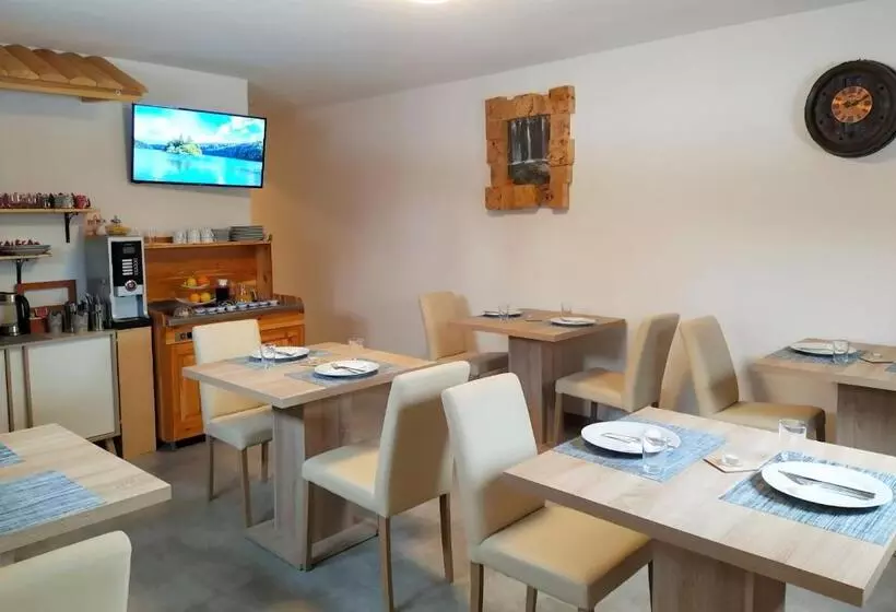 Aamiaismajoitus (B&B) Plitvice Streaming