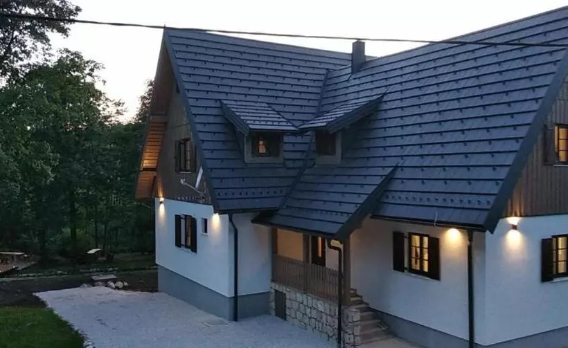 Aamiaismajoitus (B&B) Plitvice Streaming