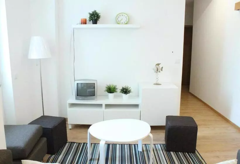 Hostelli Aveiro White House