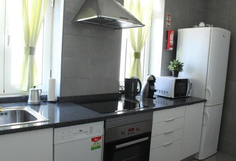 فندق فئة نجمة واحدة Aveiro White House