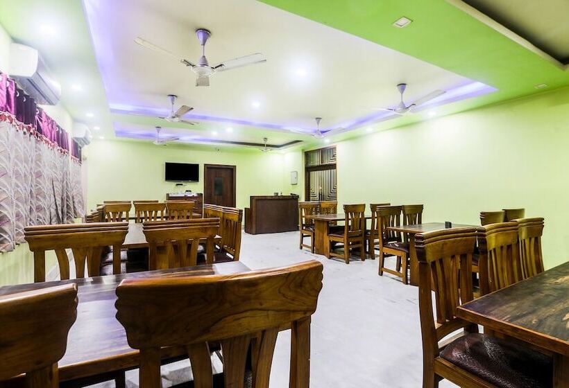 Hotel Am Palace By Oyo Rooms