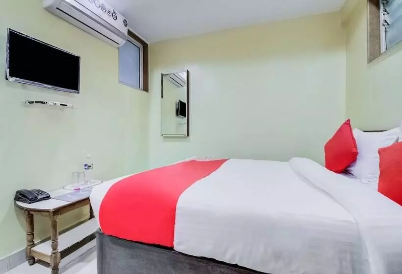 Hotelli Amrut Executive By Oyo Rooms
