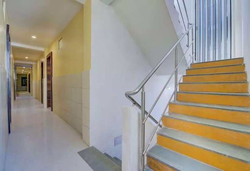 Hotelli Amrut Executive By Oyo Rooms