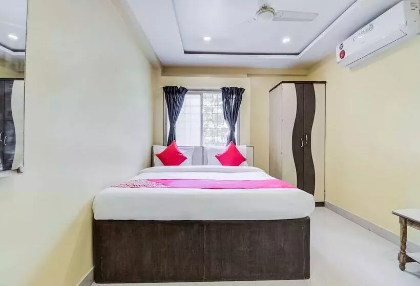 Hotelli Amrut Executive By Oyo Rooms