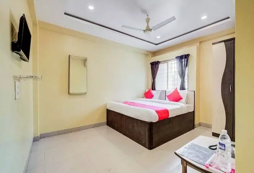 Hotelli Amrut Executive By Oyo Rooms