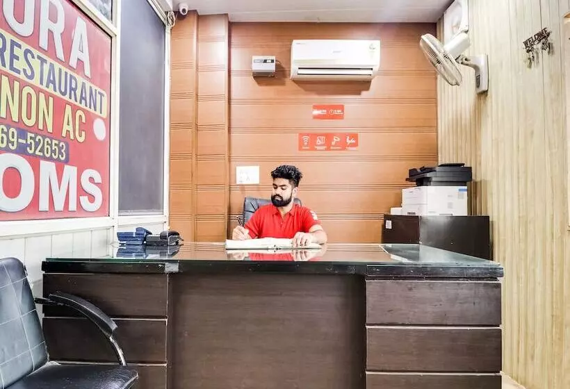 Hotelli Arora By Oyo Rooms