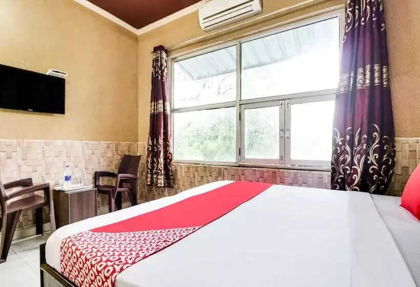 Hotelli Arora By Oyo Rooms