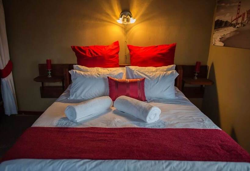 فندق Boskoppie Lion & Tiger Reserve