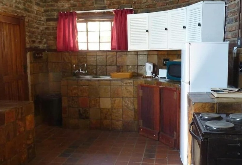 فندق Boskoppie Lion & Tiger Reserve