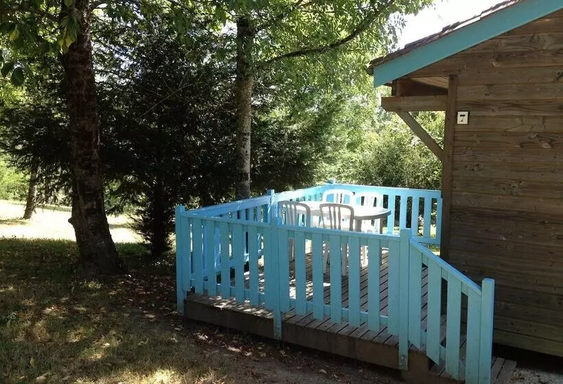 Hotelli Camping Le Repaire   Les Chalets