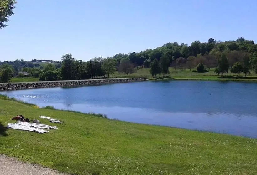 Hotelli Camping Le Repaire   Les Chalets