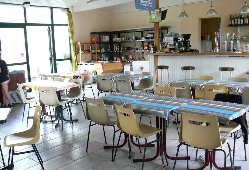 Hotelli Camping Le Repaire   Les Chalets