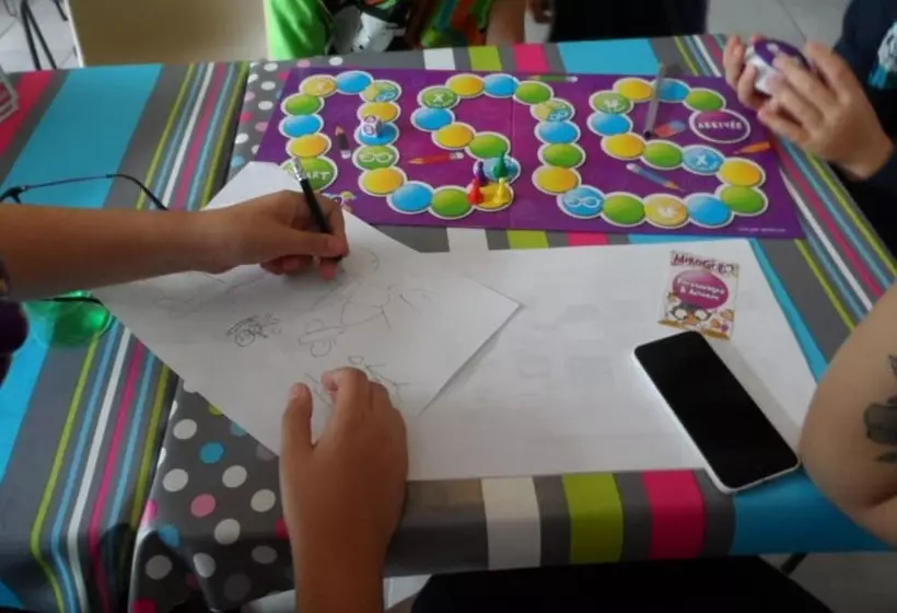 Hotelli Camping Le Repaire   Les Chalets