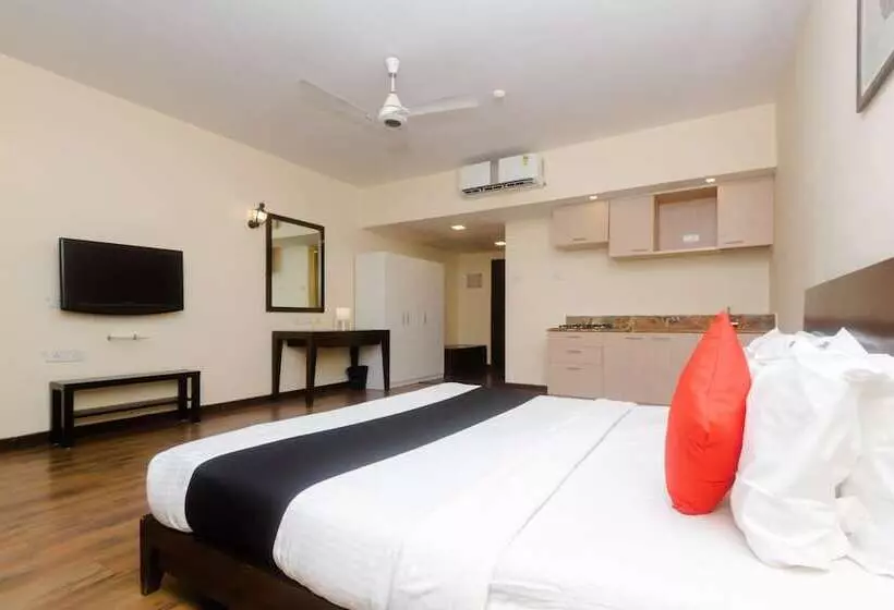 ホテル Capital O 35403 Discover Resorts