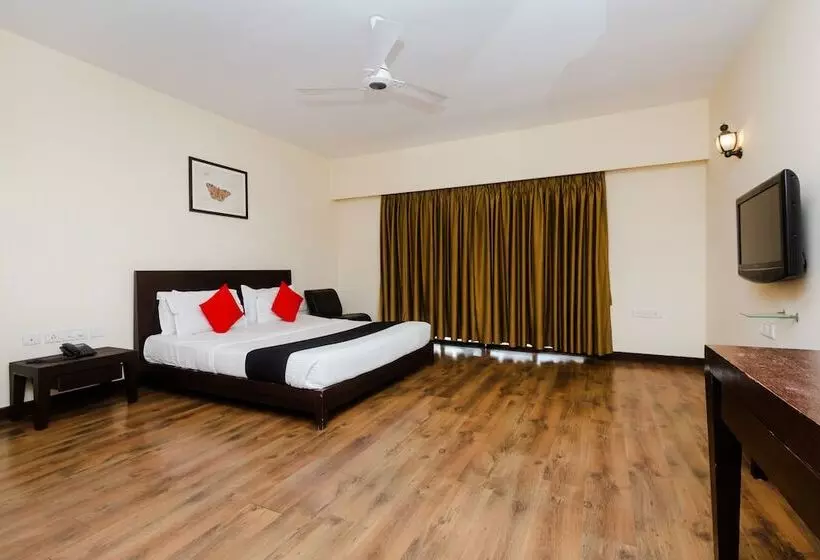 ホテル Capital O 35403 Discover Resorts