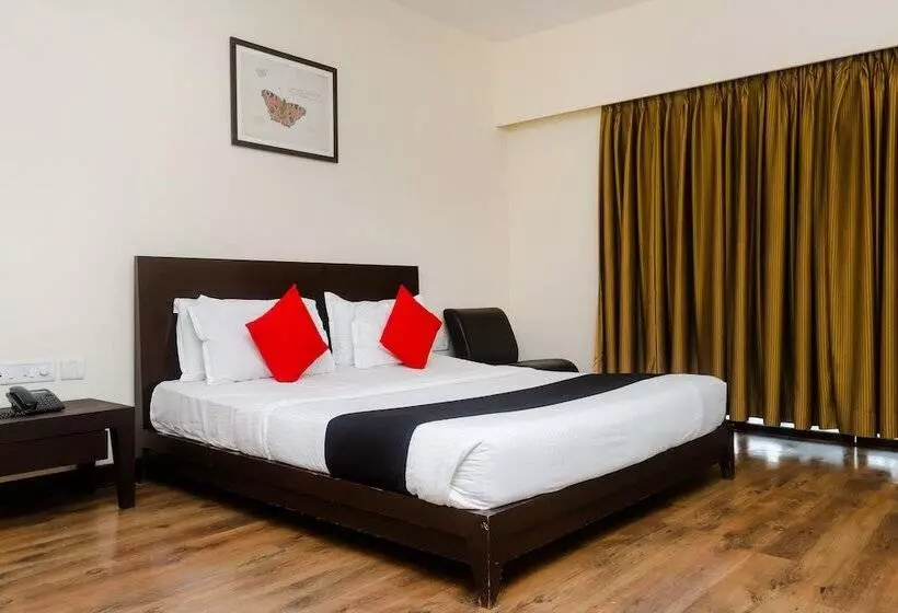 ホテル Capital O 35403 Discover Resorts